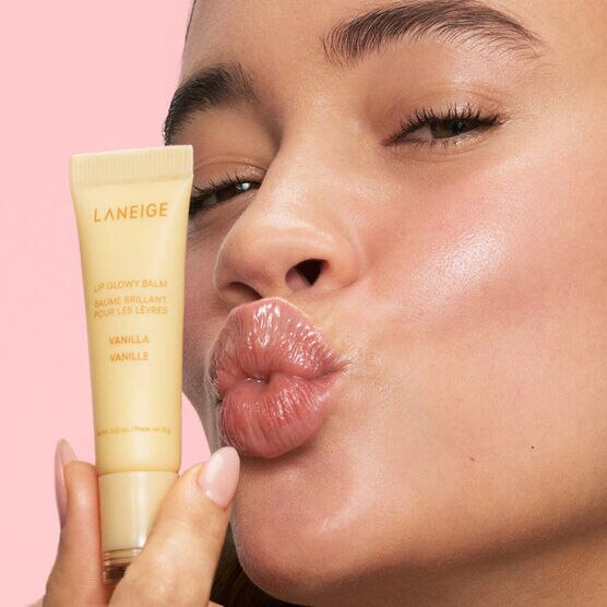 LANEIGE LIP GLOWY BALM � VANILLA